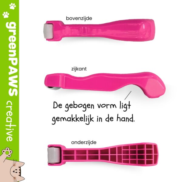 Roze nadenroller voor stof met ergonomisch gebogen handvat